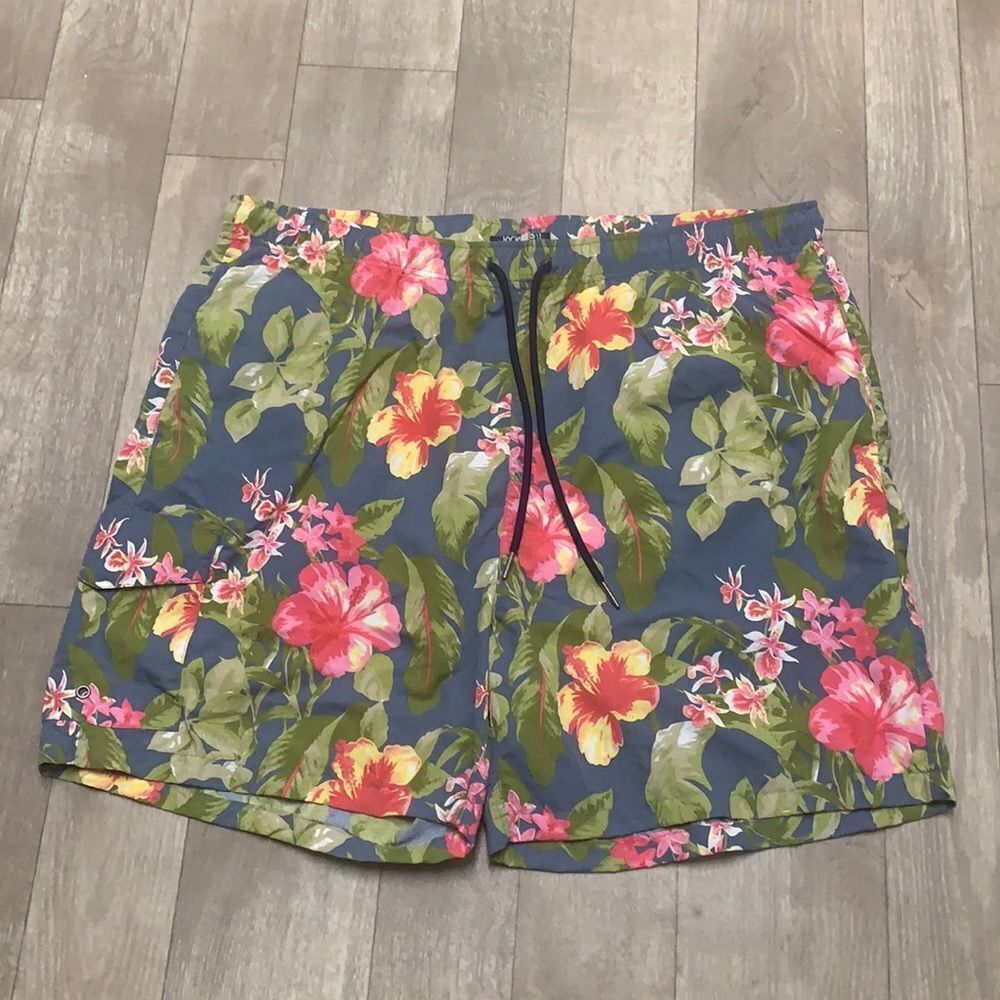 Mens‎ Rainforest Floral Beach Swim Shorts